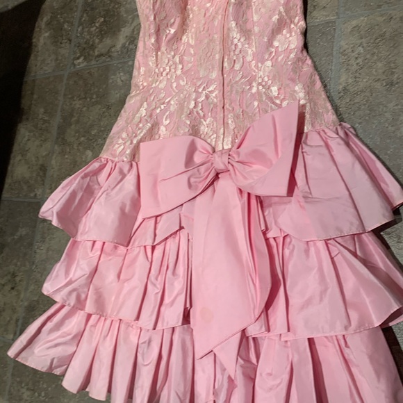 Vintage pink Taffeta and lace dress - Picture 4 of 8